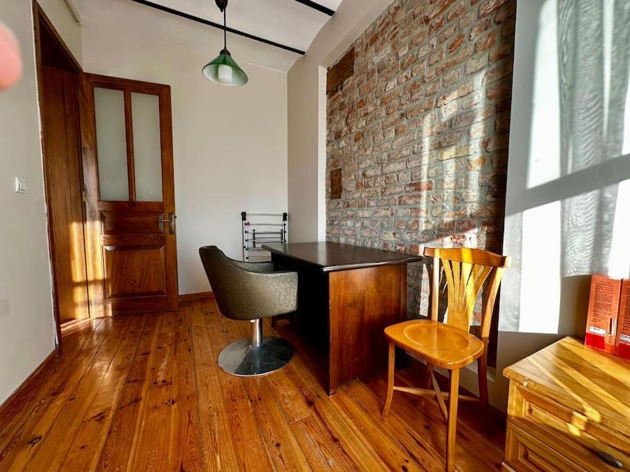 2Br, 2Ba 3Rd Floor Of Historical Building, Galata Apartman Isztambul Kültér fotó