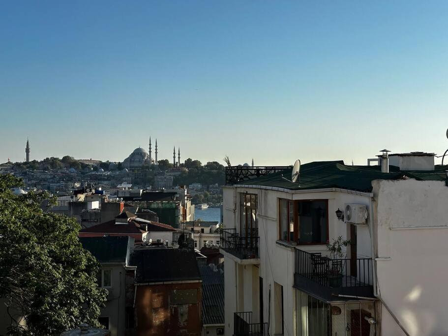 2Br, 2Ba 3Rd Floor Of Historical Building, Galata Apartman Isztambul Kültér fotó