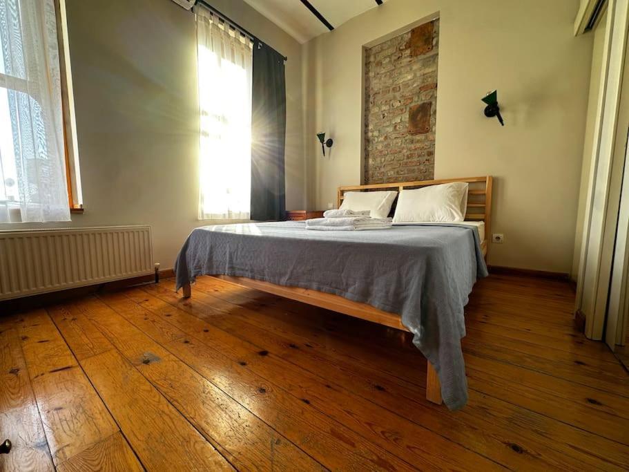 2Br, 2Ba 3Rd Floor Of Historical Building, Galata Apartman Isztambul Kültér fotó